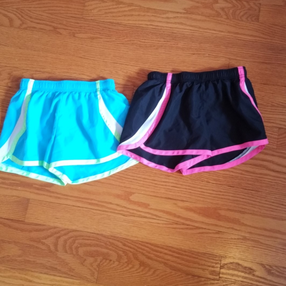 2 girls athletic shorts size M